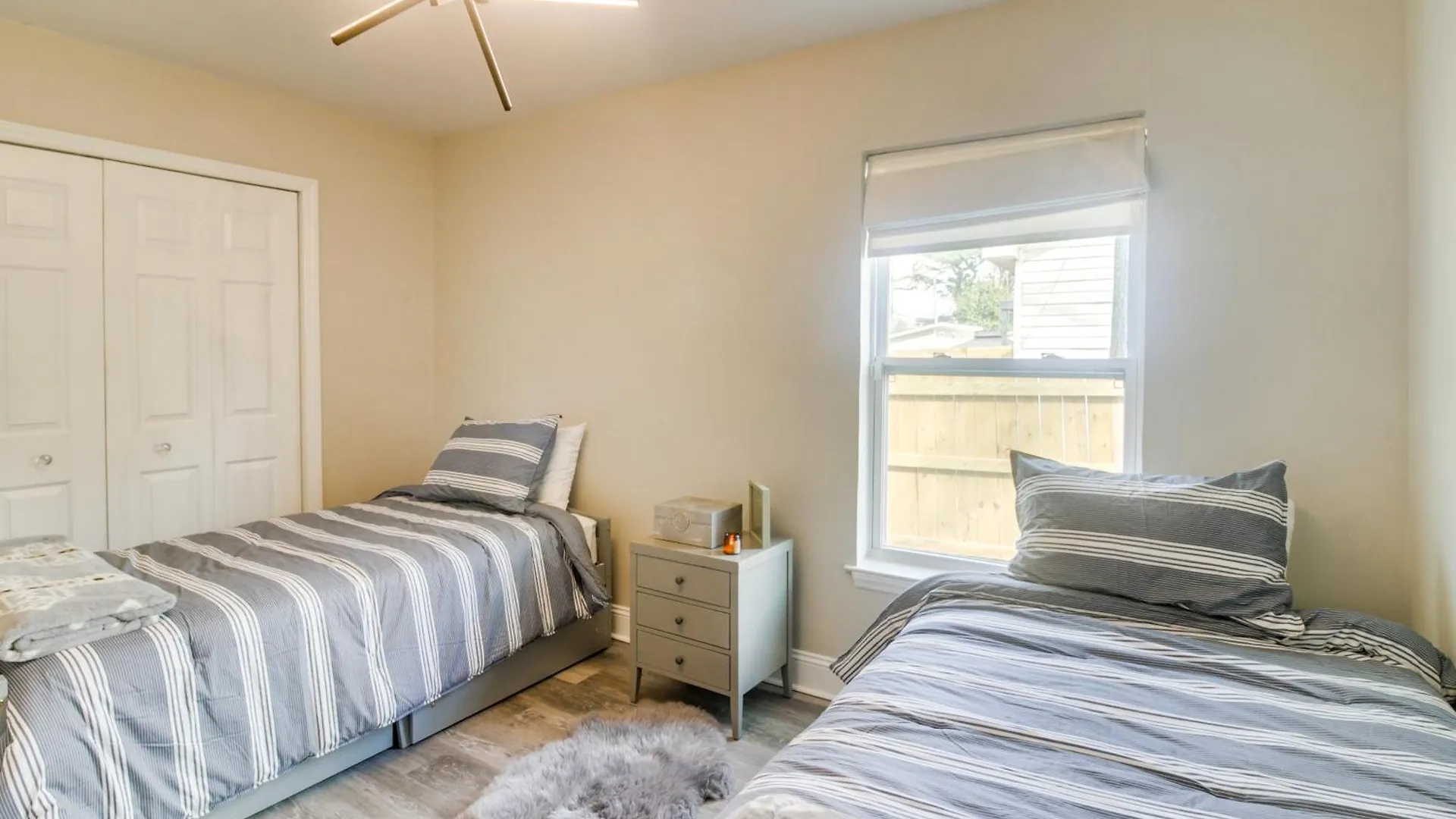 Charlotte Gem With Deck And Community Amenities Villa 0*,  United States