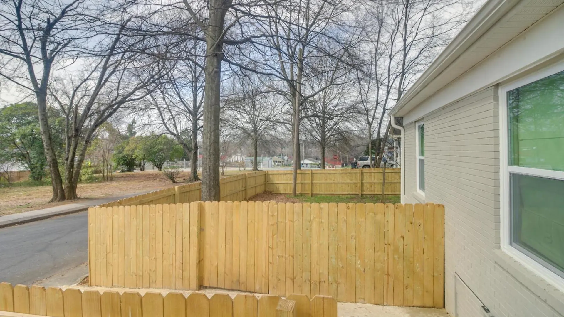 Charlotte Gem With Deck And Community Amenities Villa Holiday home