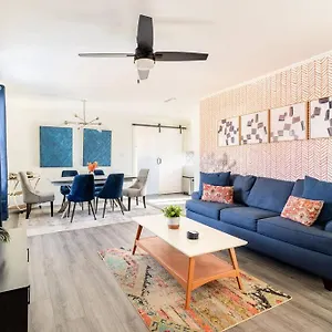 Holiday home 4 Bedroom Bungalow - 5 Min To Uptown, Charlotte
